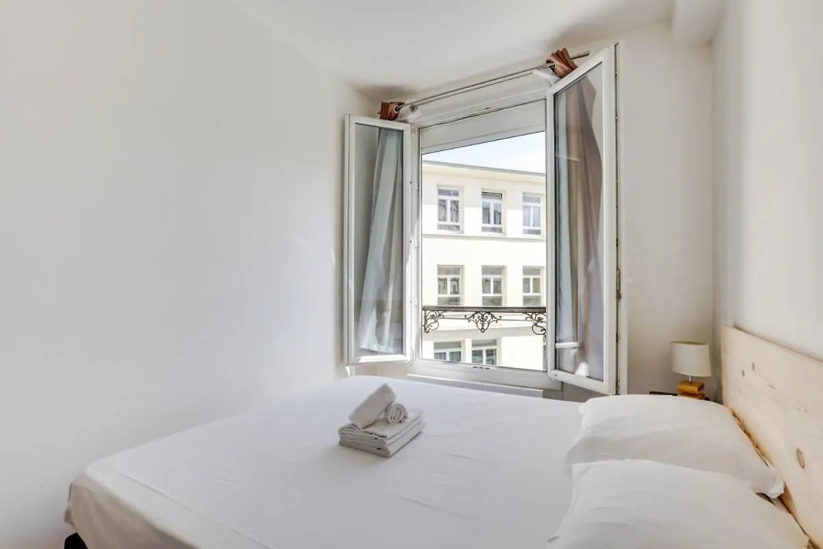 2Br Montmartre & Sacre-Coeur - Cityapartmentstay Paris France