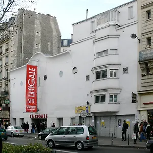 Parking Gratuit - Montmartre Charme & Patio Prive - Sacre-Coeur Metro Anvers Appartement